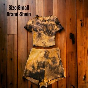 Women’s SHEIN Shorts and T-Shirt Set Size Small